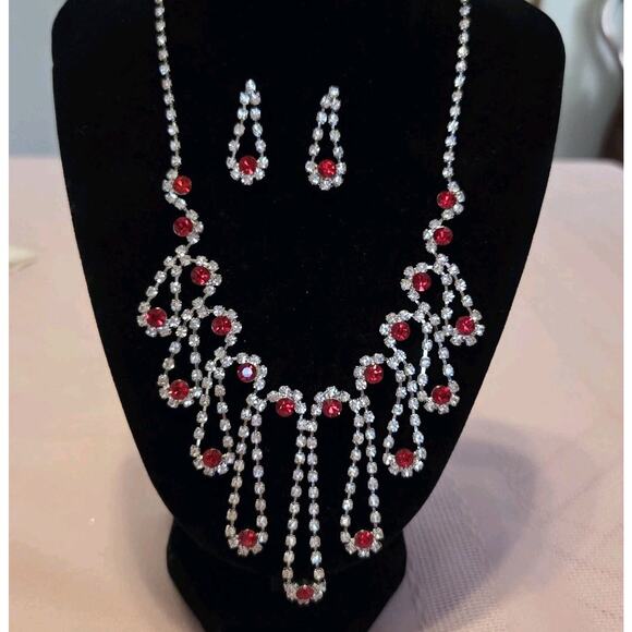Red Glass Rhinestones Bib Drape Necklace And Earring Set Statement Party Luxury - Picture 6 of 12